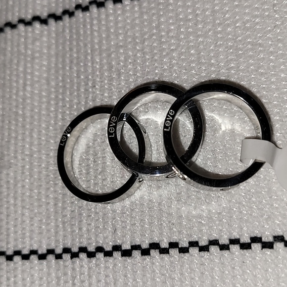 GREAT DEAL! CHECK MY PRICES COMPARED TO OTHERS "LOVE SCREW" 18K PLATED RING! - Picture 7 of 7